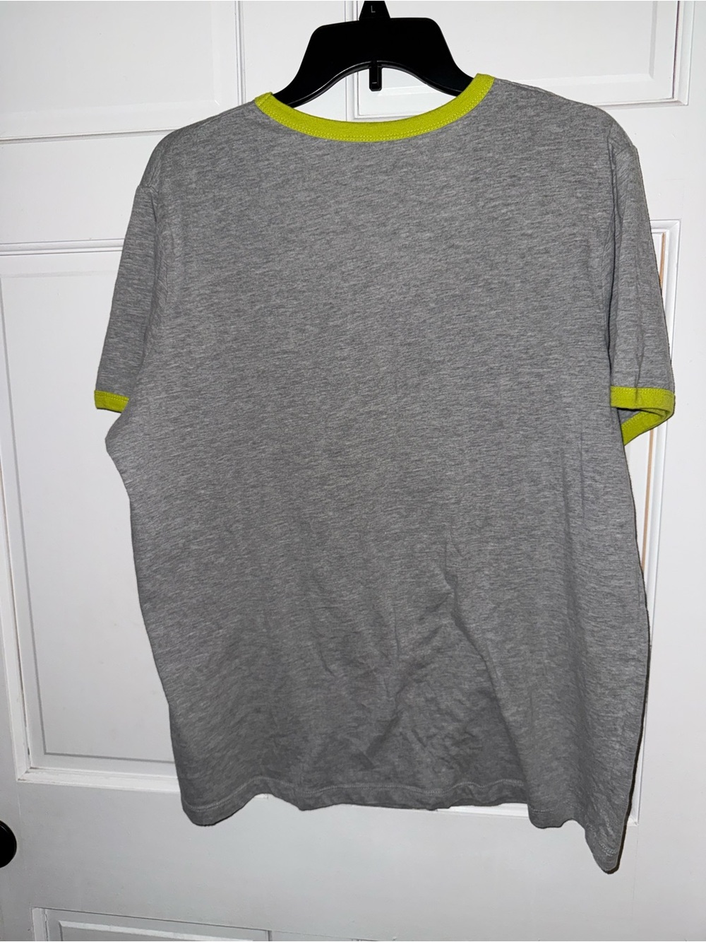 Dr. Seuss Gray Tee with Green Grinch Face and Yellow Eyes - Picture 2 of 6